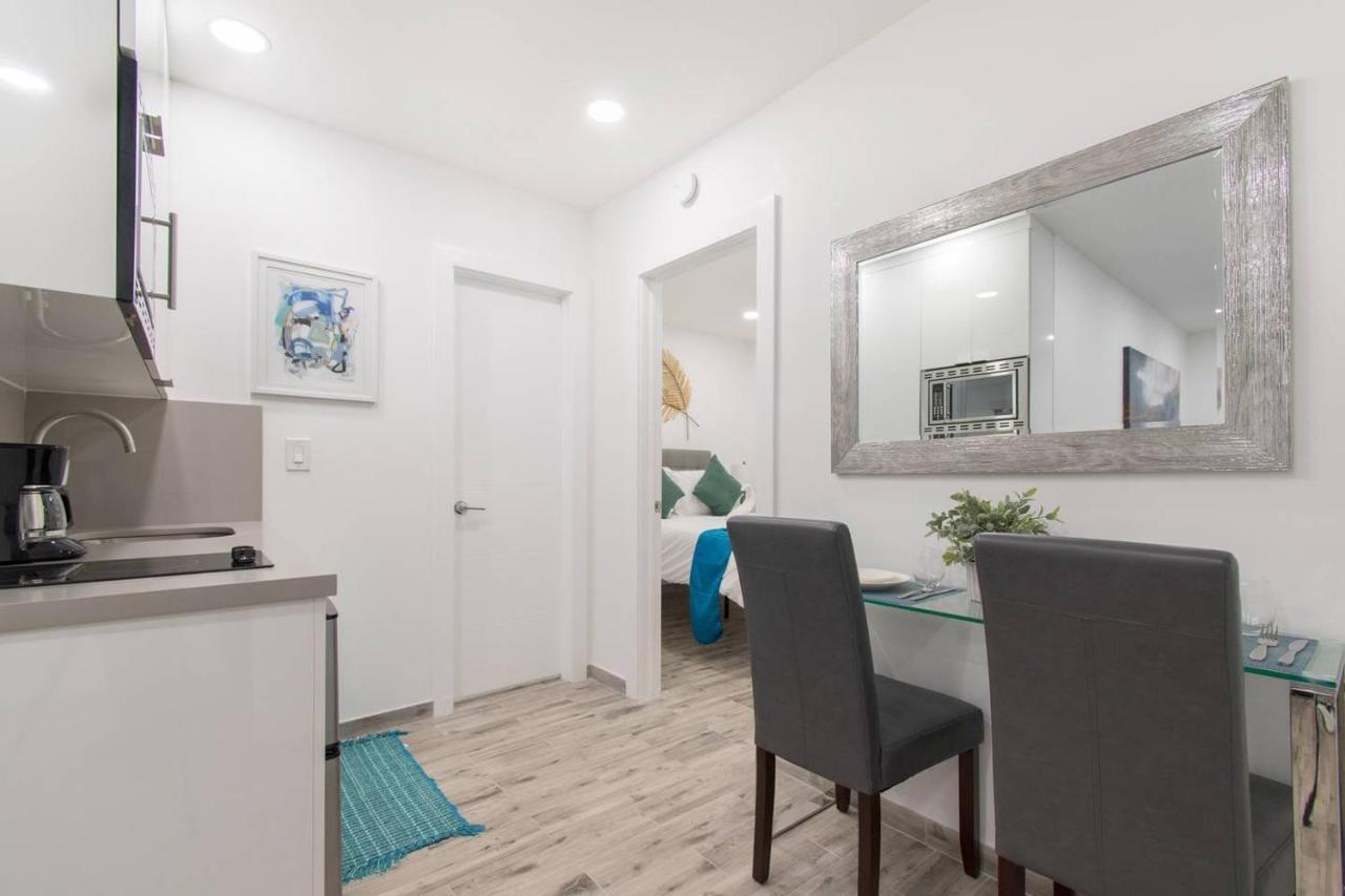Newly Renovated 1 Bedroom Apt Designer Unit # 3 Dania Beach Exteriör bild